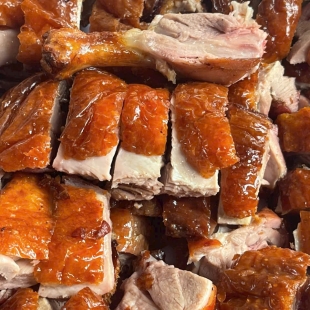 COMBO 2: NỬA CON VỊT + RAU DƯA + XÔI VỊT / BÁNH BAO