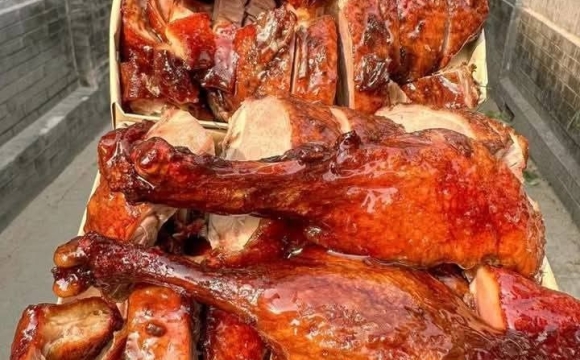 VỊT QUAY SIÊU GIÒN NGỌC VIÊN – NƠI GỬI GẮM HƯƠNG VỊ VỊT QUAY TRUYỀN THỐNG
