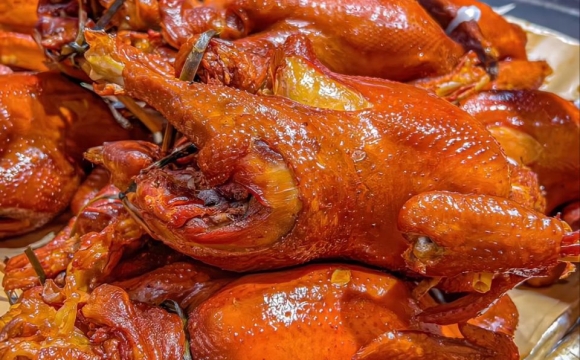 Bí Quyết Làm Nên Món Vịt Quay Da Giòn Thơm Ngon